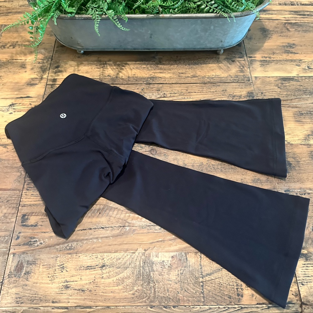 Lululemon Black Flare Legging